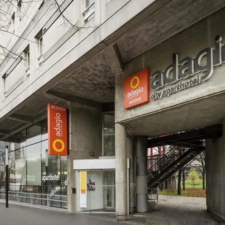 Aparthotel Adagio Access Paris La Villette-3